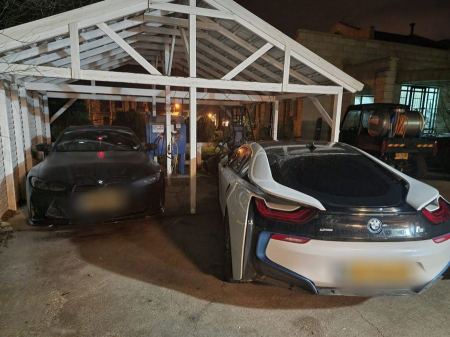 مصادرة مركبات واغلاق محطة وقود في قرية مسعدة